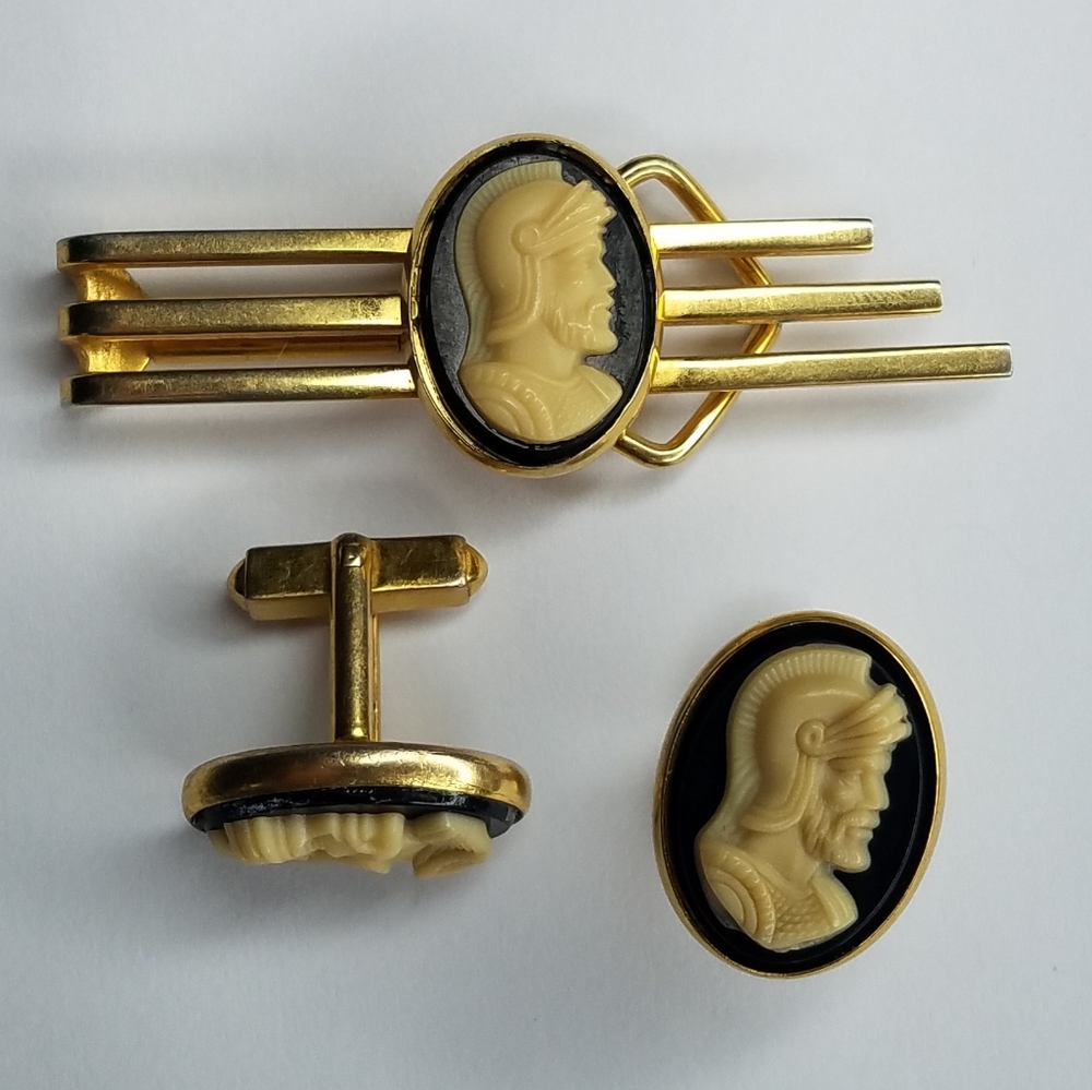 Vintage Tie Clip & Cuff Links Swank Centurion Gladiator Roman 1970s